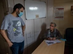 L’attivista per i diritti del Kashmir ottiene una vittoria parziale in tribunale ma rimane dietro le sbarre