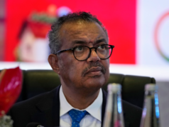 Tedros chiede la fine delle restrizioni sui viaggi per l’Ebola, ammette che l’OMS è in ritardo di mesi per l’epidemia