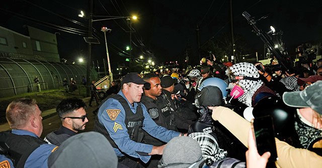AP26151074721033-640x335.jpg