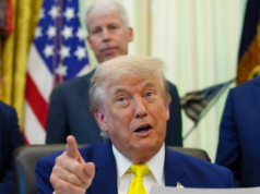 L’amministrazione Trump taglia i legami con oltre 3 dozzine di gruppi progressisti