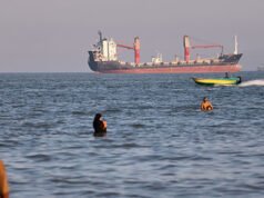 Le petroliere iraniane superano la linea di blocco degli Stati Uniti dopo l’annuncio dell’accordo di cessate il fuoco