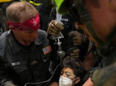 Sembra che un video mostri il capo dei delinquenti venezuelani Diosdado Cabello mentre blocca i soccorritori statunitensi