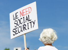 Si prevede che la previdenza sociale sarà insolvente entro il 2032, con il rischio di tagli dei benefici del 22%.