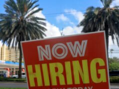 Le offerte di lavoro raggiungono il livello più alto degli ultimi 2 anni, molto meglio del previsto