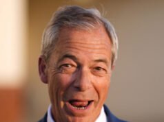 BBC costretta a scusarsi con Nigel Farage per le citazioni false