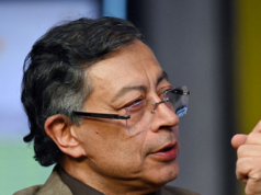 Il presidente uscente della Colombia Gustavo Petro pubblica il messaggio “Heil Hitler”.