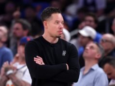 Mitch Johnson attira dure critiche per il crollo di 29 punti di Gara 4 degli Spurs