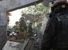 L’attacco russo ad un condominio a Kharkiv, in Ucraina, uccide almeno un uomo