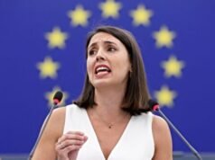 L’eurodeputata di estrema sinistra Irene Montero canta “Buon compleanno signor Genocidio” a Trump al Parlamento europeo