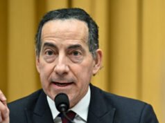 Trump afferma che il Congresso dovrebbe espellere il rappresentante democratico “perdente” Jamie Raskin