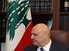 Il presidente libanese annuncia il cessate il fuoco, ma Hezbollah rifiuta