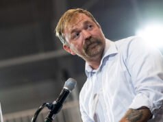 L’ex ragazza dice che Platner ha tradito la fidanzata, ha difeso il tatuaggio nazista