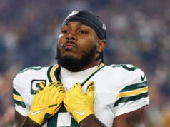 Josh Jacobs dei Packers torna all’allenamento dopo l’arresto per abuso domestico: “Tutto come al solito”