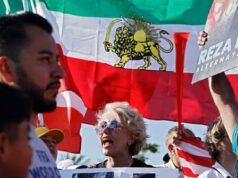 Tifosi iraniani si scontrano tra loro in mezzo alle tensioni belliche ai Mondiali