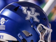 Il giocatore di football del Kentucky Nicholas ‘Happy’ Smith è morto a 20 anni