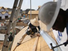 Lo straniero illegale viene condannato a 8 anni di prigione per un sistema di buste paga da 89 milioni di dollari