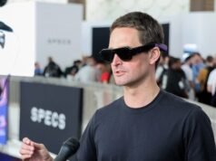 Snap svela gli occhiali per la realtà aumentata che costano $ 2.195 e viene deriso dal pubblico target