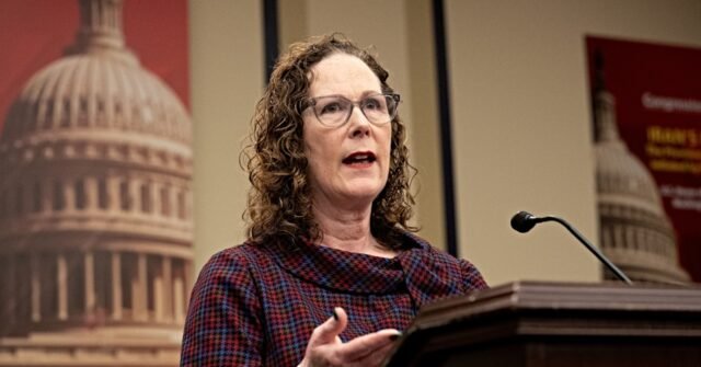 Val-Hoyle-640x335.jpg