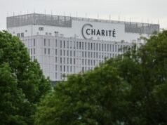 Un medico statunitense guarisce dall’Ebola in Germania mentre i casi nella RDC salgono a 488