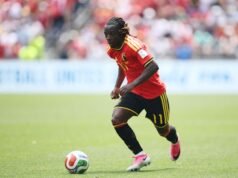 Doku del Belgio dà il benvenuto al figlio durante la Coppa del Mondo tra le polemiche dei commentatori