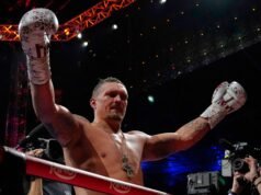 Il campione dei pesi massimi Usyk dice di lasciare le cinture del titolo mondiale dei pesi massimi