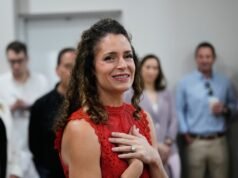 La vittoria alle primarie della Louisiana mette il sostenitore di Trump, Letlow, sulla strada per il Senato degli Stati Uniti