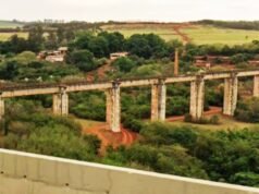 3 uomini brasiliani hanno accusato una donna lanciata dal ponte senza corda di sicurezza