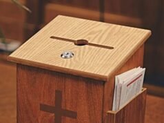 Un uomo ha rubato 400 dollari dalla cassetta delle offerte della chiesa cattolica di New York