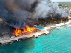 L’inferno infuriato nella località dominicana provoca un morto, quasi 1.700 costretti a evacuare