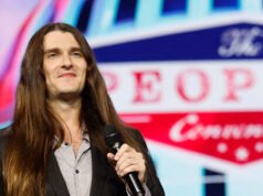 “Mi sono avvicinato rispettosamente all’aeroporto”, risponde Cornyn “Grifter”