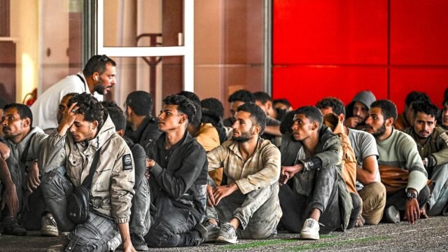 illegal-migrants-greece.jpg