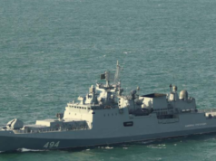 Una nave da guerra russa spara “colpi di avvertimento” contro uno yacht britannico nel Canale della Manica