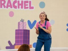 La YouTuber Rachel visita i bambini “traumatizzati” presso la struttura ICE di Delaney dopo che i rivoltosi antifa hanno attaccato gli agenti lì