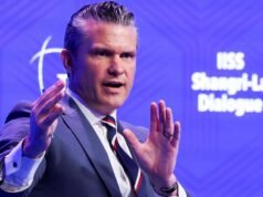 Pete Hegseth mette in guardia i narco-terroristi mentre gli Stati Uniti sostengono il governo della Bolivia tra gli avvertimenti di un colpo di stato