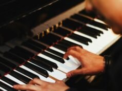 Uno studente di 21 anni salva il concerto del compositore di La La Land