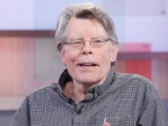 Il critico di Trump Stephen King definisce la piscina riflettente del Lincoln Memorial “molto bella” mentre i media affermati criticano la ristrutturazione