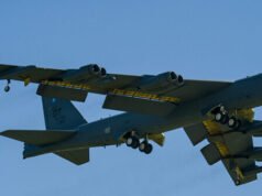 Otto morti dopo lo schianto del bombardiere B-52 durante il volo di prova