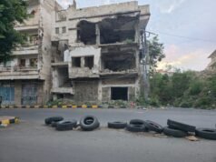 Per schivare i cecchini, la crisi immobiliare costringe gli yemeniti a vivere in prima linea