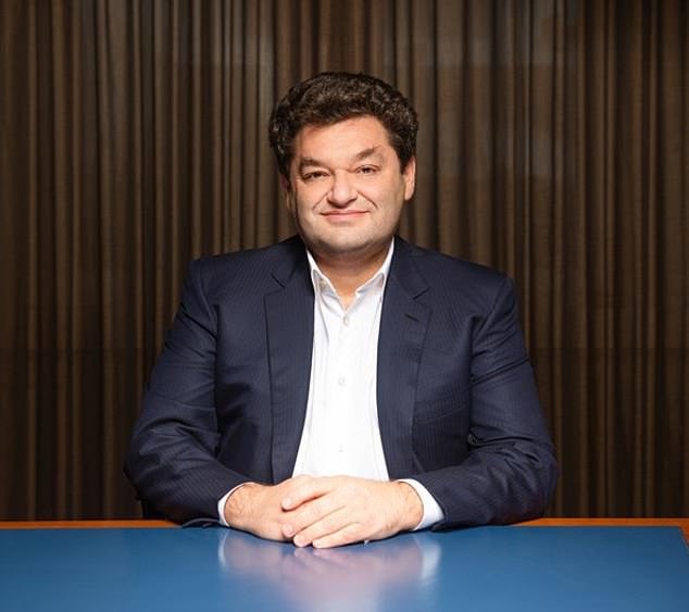 109681411-15946071-Vadym_Iermolaiev_a_Ukrainian_oligarch_suffered_multiple_shrapnel-a-10_1782940743389.jpg