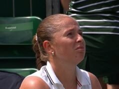 La stella di Wimbledon è coinvolta in una disputa sulla sponsorizzazione a causa della regola dell’abbigliamento tutto bianco del torneo – dopo essere stata sponsorizzata da TESCO nella sua sconfitta al primo turno della wildcard britannica Harriet Dart