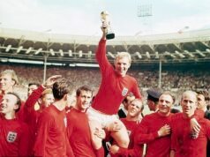 La famiglia di Bobby Moore cerca risposte dall’uomo d’affari che ha misteriosamente dichiarato di non avere con sé la maglia mancante della vittoria della Coppa del Mondo del 1966