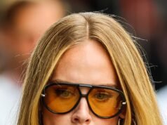 Adele fa una rara apparizione pubblica indossando una maglietta di Lando Norris al Gran Premio di Gran Bretagna a Silverstone – dopo aver ammesso di condividere un'”ossessione” per la Formula 1 con suo figlio, 13 anni.
