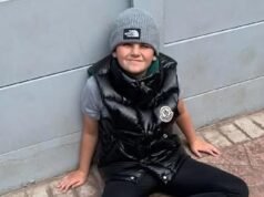 Ragazzo, 13 anni, muore in un incendio in casa “dopo che il caricatore di una bici elettrica è esploso” mentre un uomo di 19 anni lotta per la vita in ospedale