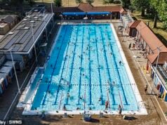 L’ondata di caldo più lunga mai vista in Gran Bretagna? Il caldo potrebbe superare il record di 16 giorni registrato nel 1976 poiché le temperature oggi si intensificano fino a 36°C e si diffondono in tutto il paese in mezzo all’allarme “solo viaggi ferroviari essenziali”