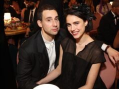 La gigantesca casa estiva sulla spiaggia di Margaret Qualley e Jack Antonoff, recentemente rinnovata, giace vuota mentre l’attrice scompare dopo una separazione scioccante