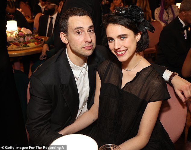 109923445-15966931-Margaret_Qualley_31_and_Jack_Antonoff_s_42_recently_renovated_su-a-29_1783642142923.jpg