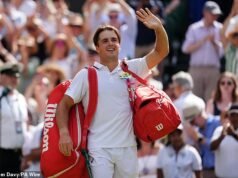 La corsa da favola di Arthur Fery a Wimbledon finalmente giunge al termine – mentre la wildcard britannica viene sbattuta in due set da Alexander Zverev per concludere una storia avvincente, scrive MATTHEW LAMBWELL