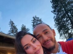Kim Kardashian e Lewis Hamilton si rilassano in un dolce selfie con sua figlia durante una vacanza in famiglia
