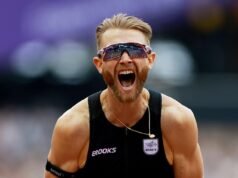 Josh Kerr stabilisce il nuovo RECORD MONDIALE per il miglio più veloce – mentre l’inglese supera il traguardo dei 27 anni davanti a 60.000 fan allo Stadio di Londra