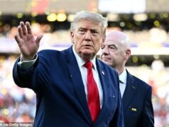 Trump scatena la NONA notte di attacchi contro l’Iran “in onore dei grandi patrioti” dopo la morte di tre soldati americani